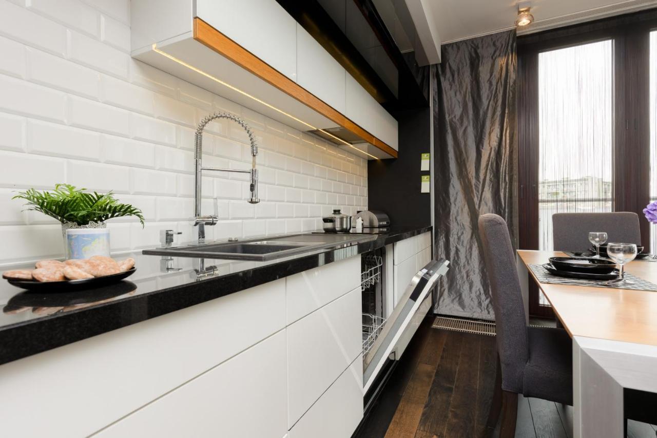 Warsaw Srodmiescie Riverside Three-Bedroom Apartment By Renters Eksteriør billede