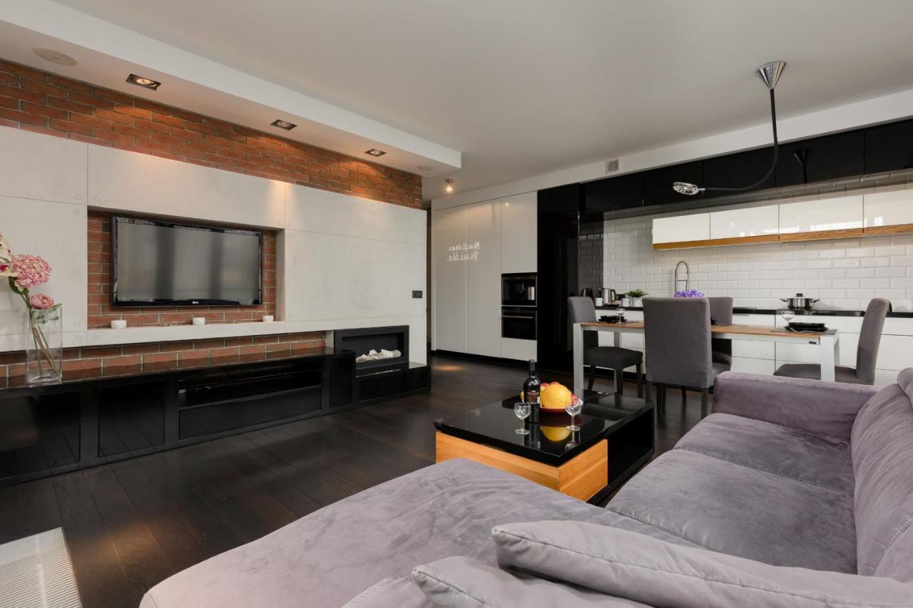 Warsaw Srodmiescie Riverside Three-Bedroom Apartment By Renters Eksteriør billede